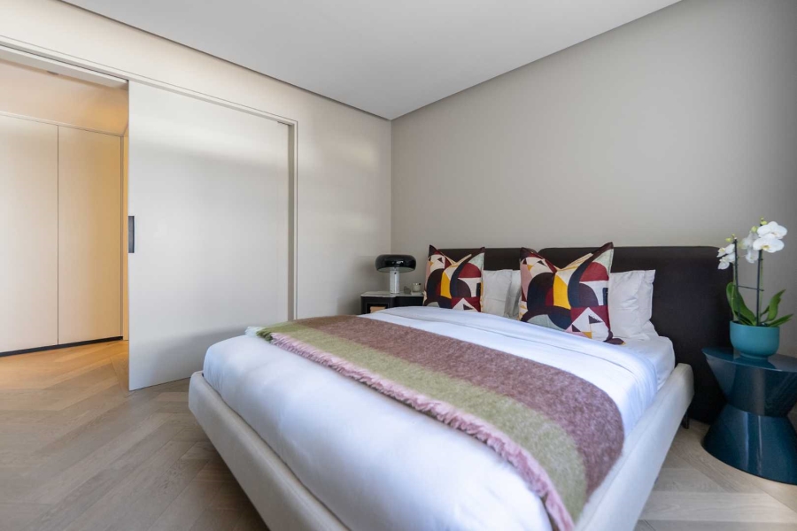 2 Bedroom Property for Sale in Sea Point Western Cape